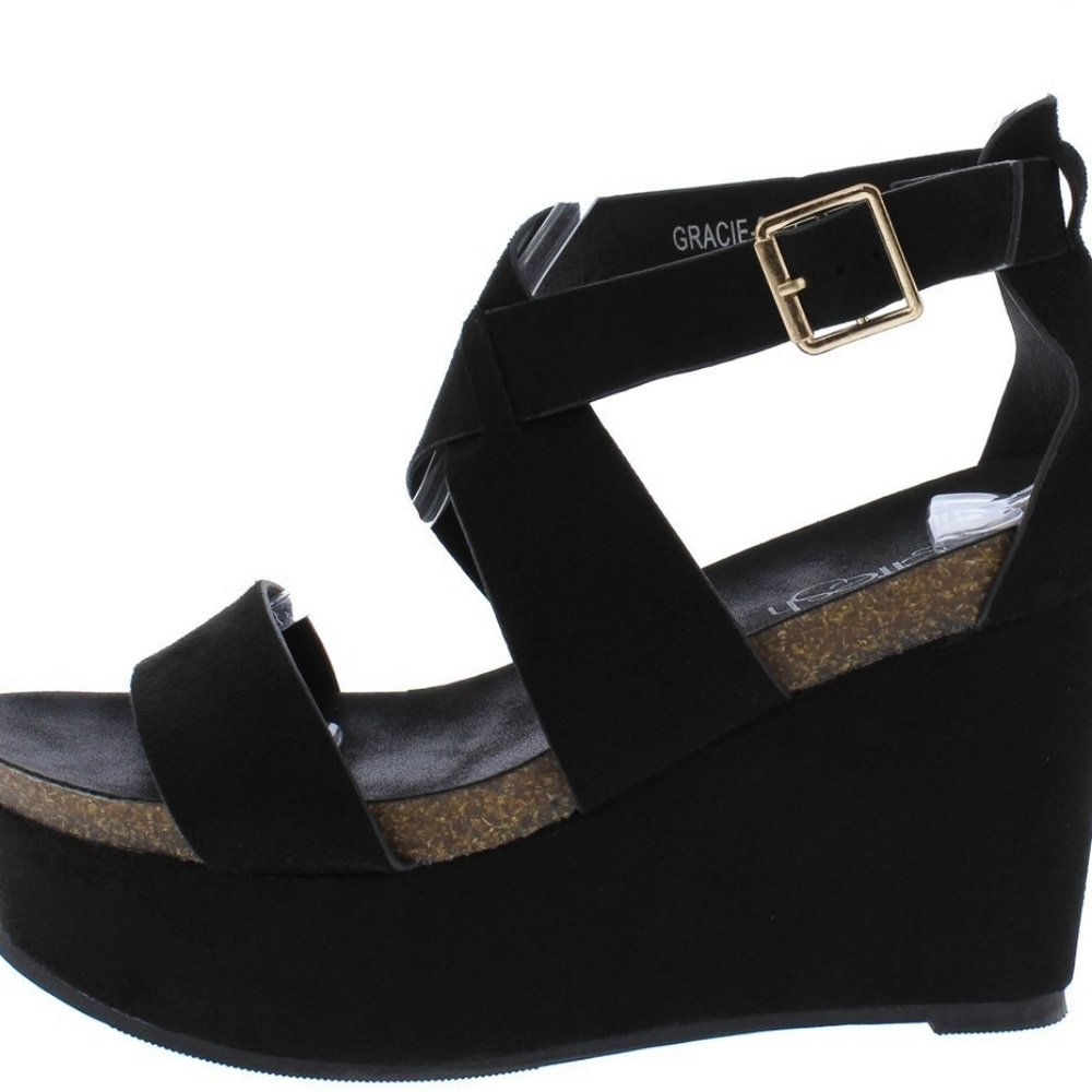 Heels - Picture 3 of 3